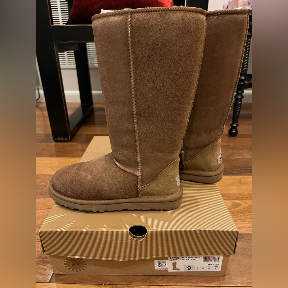 Classic Tall Chestnut Uggs